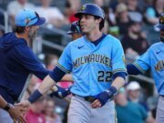 Los mejores y peores escenarios de los Cerveceros para Christian Yelich