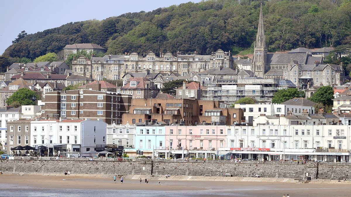 Niño de 11 años llevado al hospital para una prueba de vapeo: adolescente arrestado