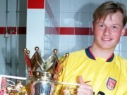 Muere Alex Manninger a los 48 años: Muere el ex portero del Arsenal y del Liverpool tras ser atropellado por un tren