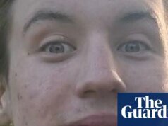 Un hombre ha sido arrestado bajo sospecha de asesinato tras la muerte de un hombre de 21 años en Primrose Hill, Reino Unido.