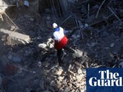 Oficiales militares retirados califican las amenazas de Trump contra Irán como un “crimen de guerra potencial” Donald Trump