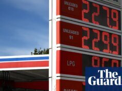 Los precios de la gasolina y el diésel han caído en toda Australia a medida que entran en vigor los recortes del impuesto al consumo de combustible por parte de los laboristas Precio de la gasolina
