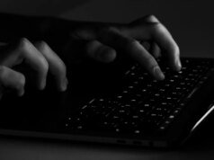 Objetivo de copia de seguridad de iCloud para operación de espionaje utilizando una página falsa de Apple