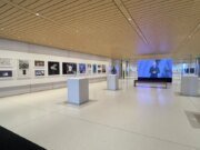 Apple lanza exposición del 50 aniversario en Apple Park con fotografías y productos icónicos