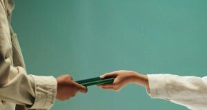 Ahorra hasta un 20% sobre los otros grandes cuando te cambias a T-Mobile