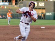 Oklahoma pierde la serie ante Vols, pero el gran día de Dieten LaChance lleva a la victoria del tercer juego