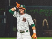 El regional de béisbol de Miami Gainesville ha superado el frenesí nocturno contra Troy