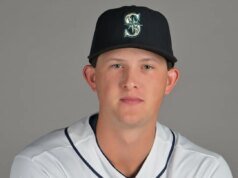 El prospecto lanzador de los Marineros, Ryan Sloan, tuvo una actuación estelar en Doble-A