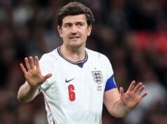 Harry Maguire, ‘conmocionado y destrozado’, quedó fuera del equipo de Inglaterra para la Copa Mundial mientras Thomas Tuchel se prepara para nombrar un grupo de 26 hombres, con el central en línea para una convocatoria del verano pasado no seleccionado