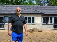 Al propietario se le ordenó demoler una dependencia de 40 pies ‘construida ilegalmente’ en su casa de £800,000; el ayuntamiento teme que pueda convertirse en una casa