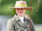 Cómo Lady Louise consiguió la última en reír: la hija de Sophie alguna vez fue una prima “solitaria”; ahora, una estudiante trabajadora consigue un papel en la Familia Real con el que Beatriz y Eugenia sólo pueden soñar