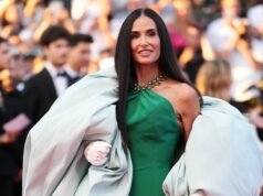 Demi Moore llamó la atención con un caprichoso look inspirado en un saco de dormir mientras adornaba la alfombra roja junto a las glamorosas Eva Longoria y Penélope Cruz en la ceremonia de clausura repleta de estrellas del Festival de Cine de Cannes.
