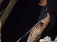 Momento: buenos samaritanos salvan a un turista británico de ahogarse en el famoso puerto deportivo de Puerto Banús en España