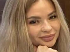 El celoso jefe de una empresa que asesinó a su ex novia escondiendo el rastreador en el scooter de su hija y luego se tomó selfies junto a ella mientras agonizaba ha sido condenado a cadena perpetua.
