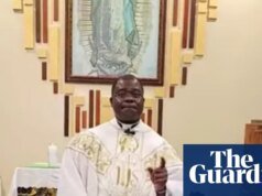 Sacerdote católico dice “somos hombres” cuando se le cuestiona sobre sexo con director espiritual, según escucha un tribunal de Texas