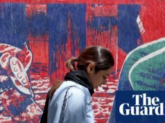Una economía quebrada y un régimen envalentonado: los iraníes renunciaron para soportar las consecuencias de la guerra Irán