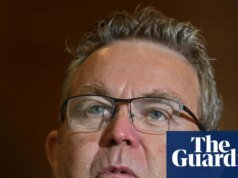 El diputado nacional Colin Boyce dice que está considerando pasar a One Nation después de la ‘llamada de atención’ en las elecciones parciales de Farrar | Elecciones parciales de Farr 2026