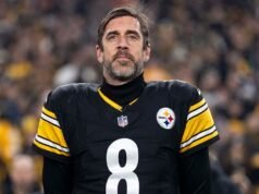 Aaron Rodgers nunca llegó a los Steelers, a pesar de la avalancha de noticias durante el fin de semana.