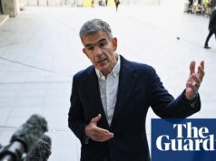 El personal de la BBC hace huelga mientras el nuevo director general advierte sobre “decisiones difíciles” en su primer día BBC