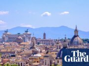 Trabajadores del British Council en Italia hacen huelga por una propuesta de recortes de empleo del 80% | política exterior