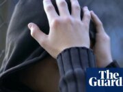 Más de 100 jóvenes que abandonaron la tutela murieron en Inglaterra el año pasado, según las cifras de asistencia social