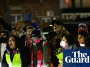 Manifestantes chocan con agentes de ICE afuera del centro de detención de Nueva Jersey | Nueva Jersey