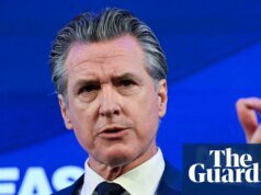 Newsom gravaría al 100% a los beneficiarios de California de 1.800 millones de dólares en fondos de Trump. Gavin Newsom