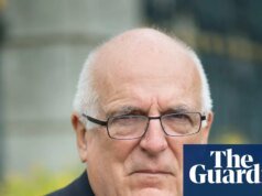 El exjefe del MI6 dice que el riesgo de Mandelson es imposible de mitigar Peter Mandelson