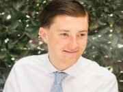 Los parlamentarios exigen una investigación policial por tratar a un adolescente como racista y arrestar al asesino sij que murió después de una “mentira malvada”, mientras Elon Musk se ofrece a financiar un proceso privado.