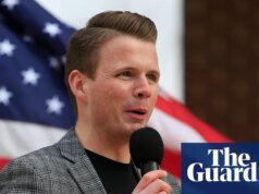 Cofundador de Students for Trump arrestado por cargos de violencia doméstica | noticias de estados unidos