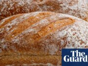 Una marca pequeña de pan cuesta alrededor de £4 (inflación)