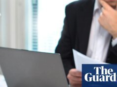 Los empleadores a quienes se les permitió comprar su empresa en quiebra se atrasan en los pagos después de ofrecer a los empleados viajes a Las Vegas. negocio