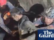 Primer rescate de hombres atrapados en una cueva inundada en Laos | Laos