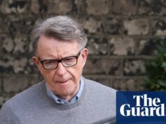 Peter Mandelson acusado de encubrimiento por ministros después de admitir haber retenido algunos archivos de Mandelson