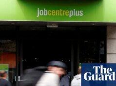 El desempleo en el Reino Unido aumenta inesperadamente al 5% a medida que las empresas afectadas por la guerra con Irán afectan la economía