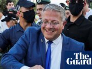 El ministro de seguridad israelí provoca furor diplomático con un vídeo en el que se abusa de un activista de la flotilla Israel