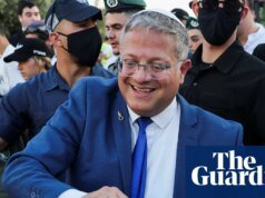 El ministro de seguridad israelí provoca furor diplomático con un vídeo en el que se abusa de un activista de la flotilla Israel