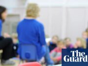 Las guarderías en Inglaterra están cobrando tarifas adicionales para cerrar la brecha de financiación, dicen los activistas sobre el cuidado infantil