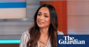 Influencer del Reino Unido se reunió con altos funcionarios patrocinados por el estado iraní, según una agencia de verificación de datos Irán