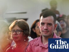 Maquillador venezolano exiliado en El Salvador pide asilo en España: ‘Aquí me siento seguro’ | inmigración estadounidense