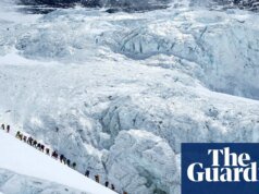 Un récord de 274 escaladores escalaron el Everest en un día desde Nepal Monte Everest