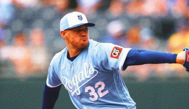 58a832bd-mlb.jpg