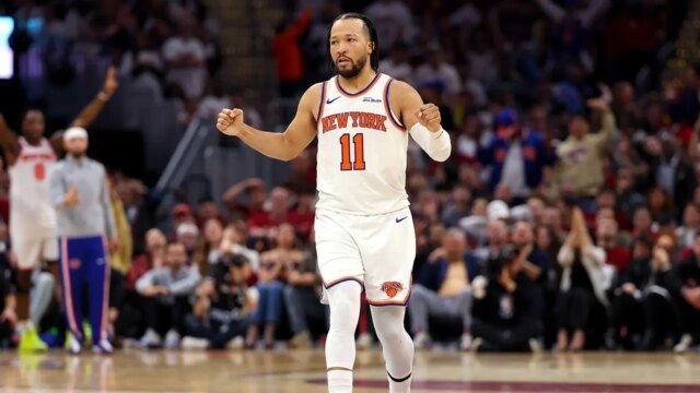 Jalen-Brunson-reacts.jpeg