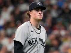 El lanzador de los Yankees Cam Slitler iguala el hito de 1913 de Walter Johnson