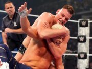 Cody Rhodes derrotó a Gunther luego de que el árbitro rompiera las cuerdas en WWE Clash en Italia