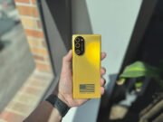 El teléfono Trump T1 es del mismo color que la moneda de oro de Scrooge McDuck