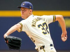 Jacob Misiorowski de los Cerveceros establece récord de la MLB con 57 lanzamientos a más de 100 mph