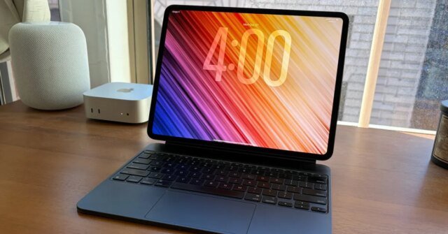 m5-ipad-pro-magic-keyboard_f6917e.jpg