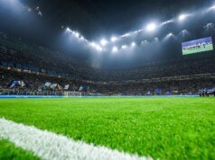 Los operadores telefónicos ofrecen planes eSIM en EE. UU. para los viajeros que viajan a la Copa del Mundo desde el extranjero