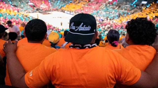 spurs-fans-frost-bank-center-fox-news-001.jpeg